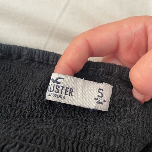 Black cropped off shoulder top from Hollister - Picture 2 of 3